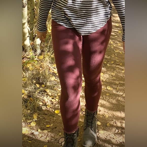 1882 Denim Lisbon Burgundy Skinny Jeans - Size 26 - Picture 3 of 6